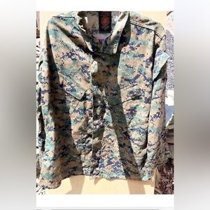 NWOT USMC Camouflage Utility Shirt Size M Long Sleeve American Apparel Inc